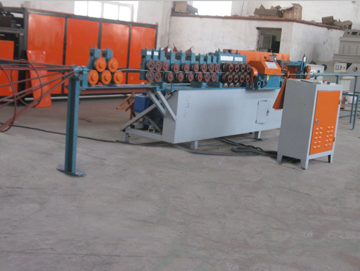 新型不伤肋无扭曲钢筋调直机细节操作视频